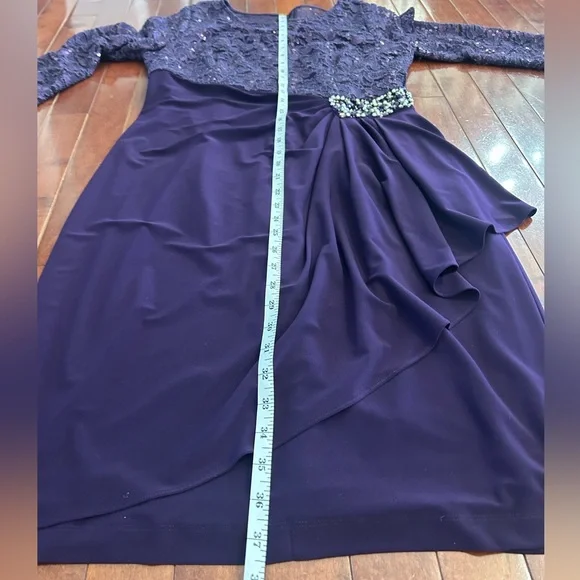 Alex Evenings Elegant Purple Long Sleeve Lace Dress Size 8 - Picture 6 of 10